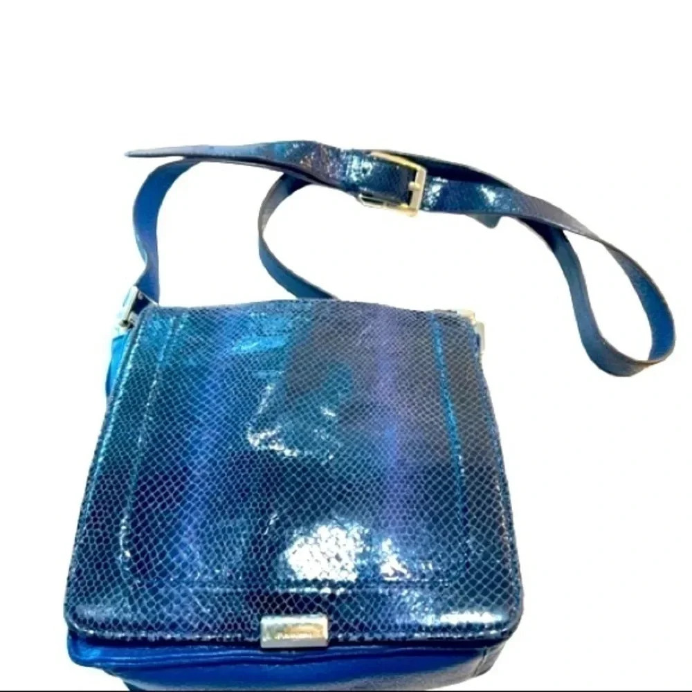 B. MAKOWSKY BLUE LEATHER REPTILE SKIN EMBOSSED PATERN CROSSBODY BAG